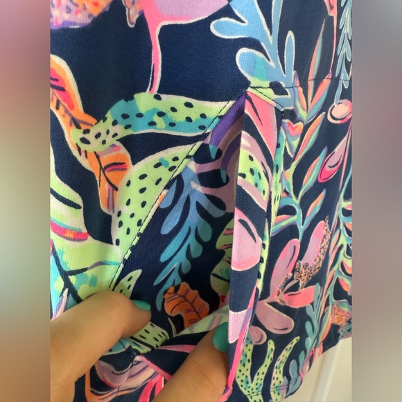 Lilly Pulitzer Skipper Popover Oyster Bay Navy You’ve Been Spotted UPF 50+ - Picture 9 of 12